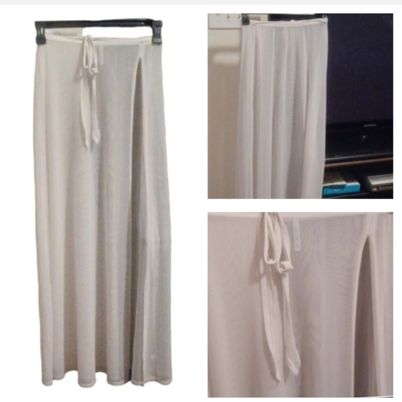 💙🌺Elegant White Mesh Sheer Skirt With Slit - Picture 1 of 12